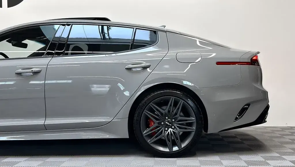 Brugt Kia Stinger GT 366 HK (269 kW) 2022 Sølv Hatchback