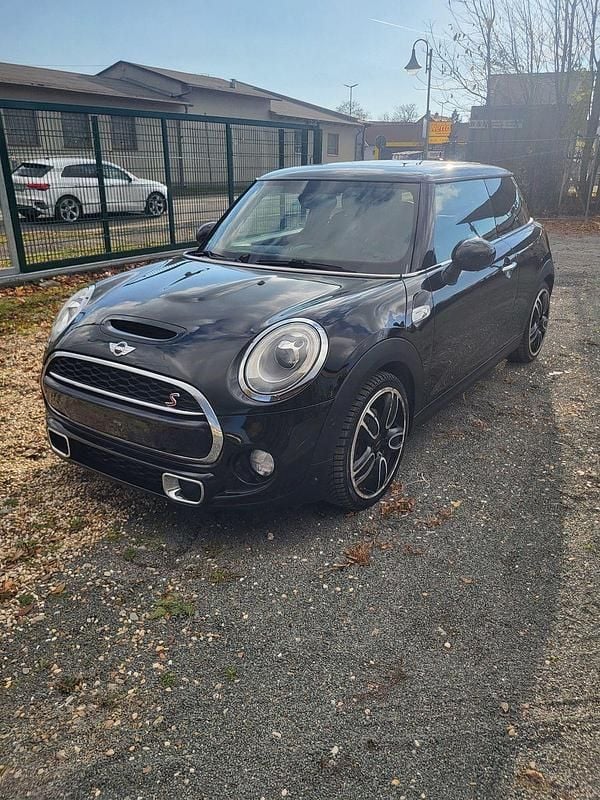 Gebraucht Mini Cooper S 192 PS (141 kW) 2015 Schwarz Kleinwagen