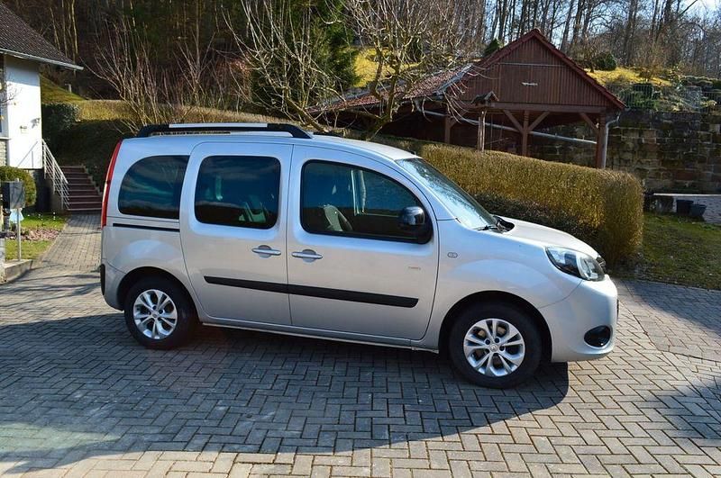 Gebraucht Renault Kangoo LIMITED 90 PS (66 kW) 2018 Grau Van / Kleinbus