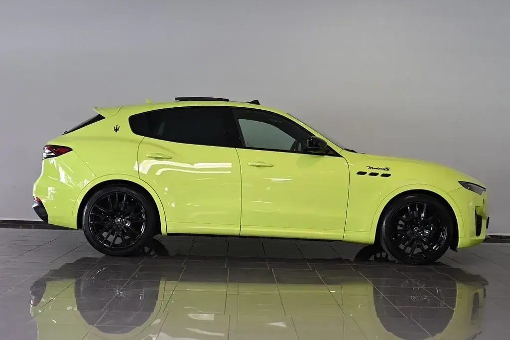 Gebraucht Maserati Levante 430 PS (316 kW) 2023 Grün SUV