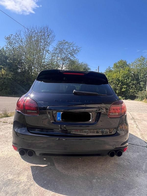 Gebraucht Porsche Cayenne 245 PS (180 kW) 2011 Schwarz SUV