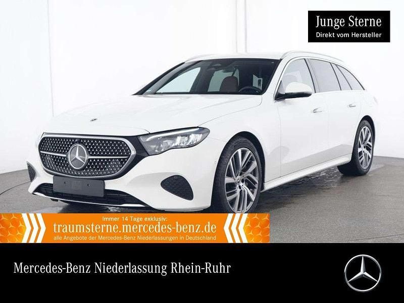 Weiß Gebraucht 2024 Mercedes E300 Advanced Limousine | 45.990 € (Guter Preis) - Bild 1/3