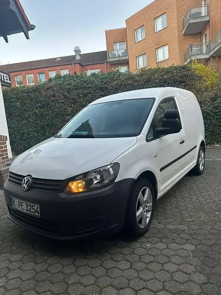 Gebraucht VW Caddy 105 PS (77 kW) 2012 Weiß Van / Kleinbus