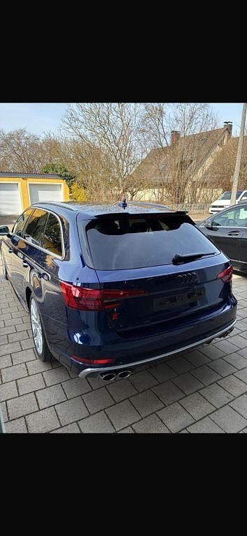 Gebraucht Audi S4 Ambiente 354 PS (260 kW) 2017 Blau Kombi