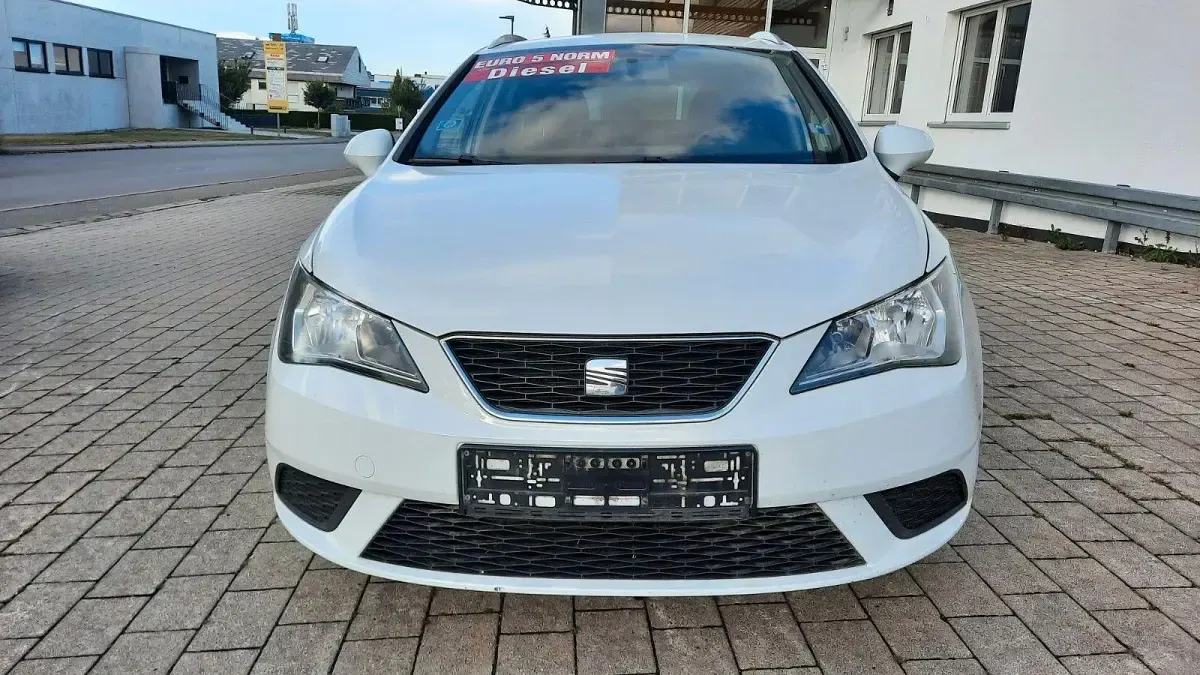 Gebraucht Seat Ibiza ST Style 75 PS (55 kW) 2013 "nevada" weiss Kombi