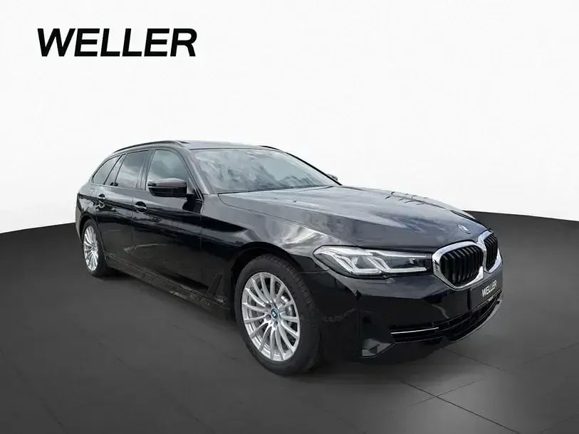 Gebraucht BMW 530e Comfort Edition 292 PS (214 kW) 2022 Bmw 530e xdrive touring (schwarz) Kombi