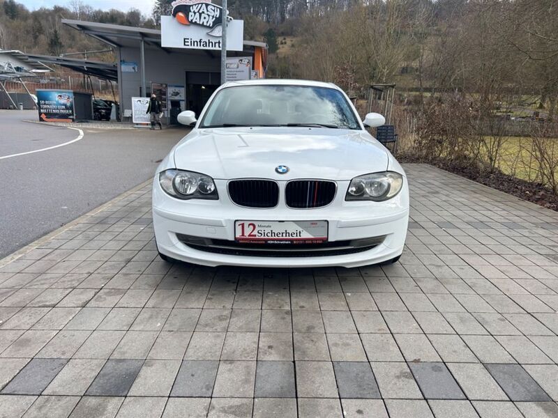 Gebraucht BMW 116 Advantage 122 PS (89 kW) 2007 Weiß Kleinwagen