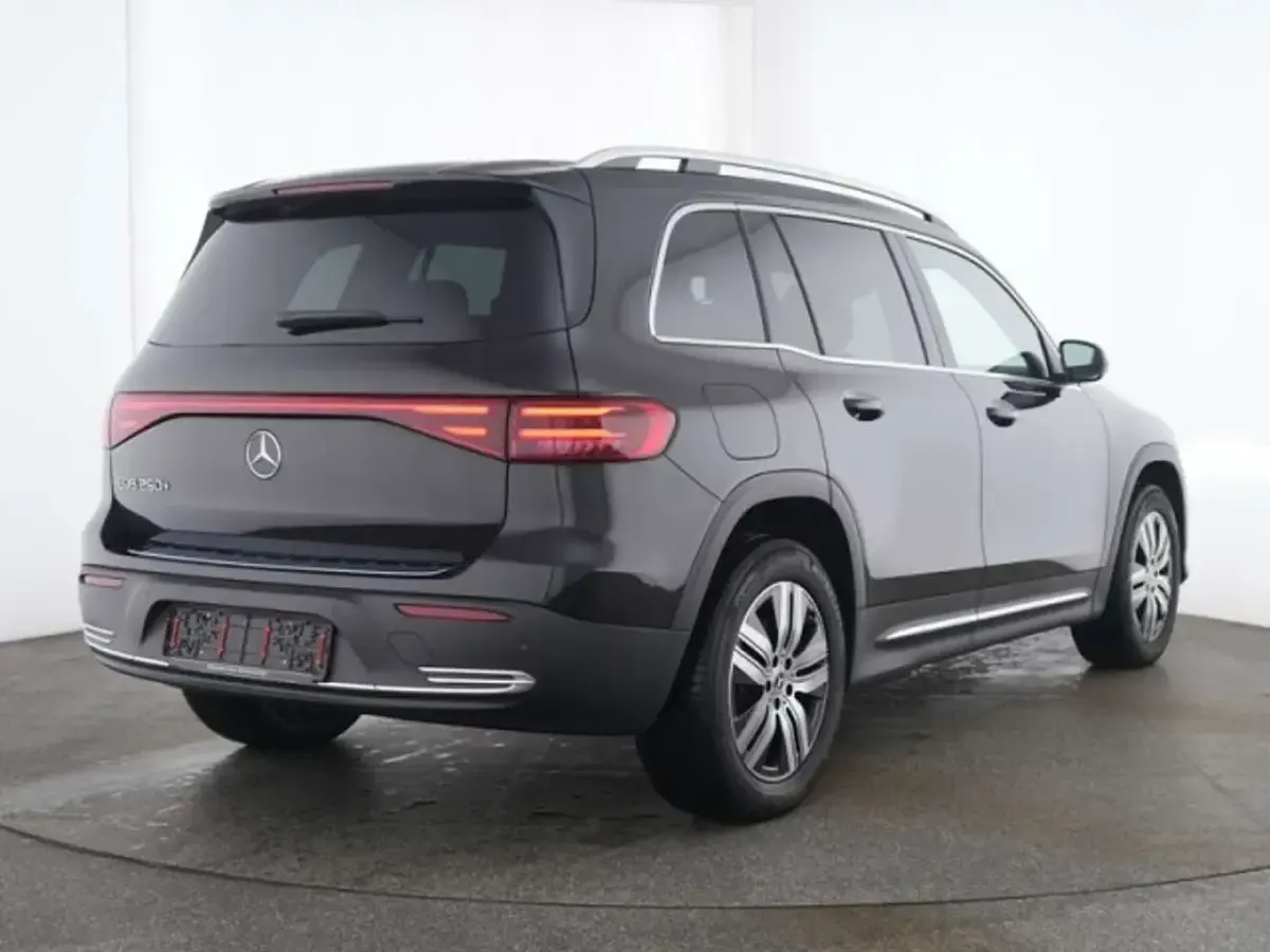 Gebraucht Mercedes EQB250+ Progressive 139 kW (190 PS) 2025 Lack kosmosschwarz SUV