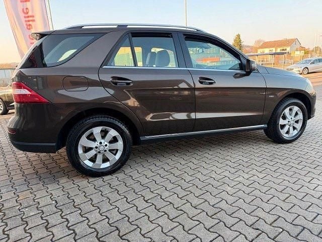 Gebraucht Mercedes ML350 306 PS (225 kW) 2012 Braun SUV