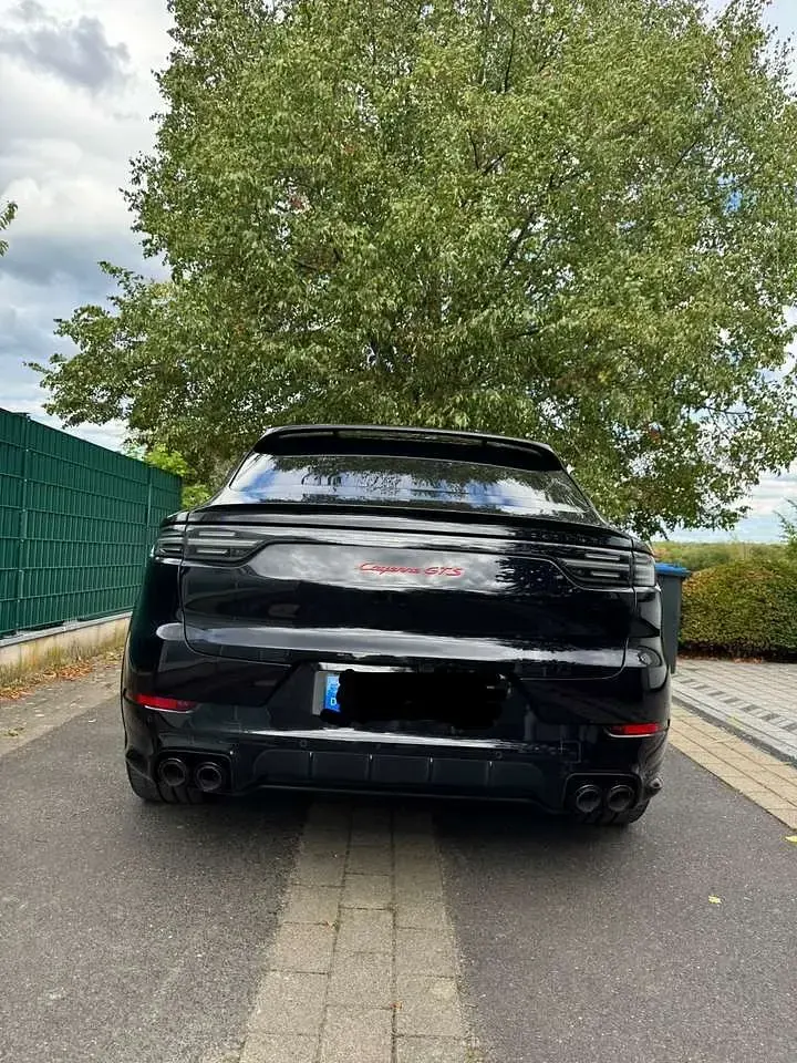 Gebraucht Porsche Cayenne Coupe GTS 460 PS (338 kW) 2022 Schwarz SUV