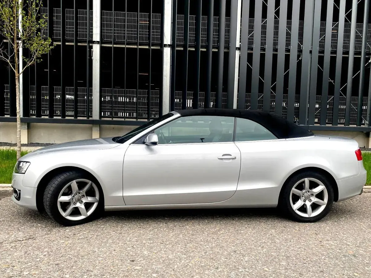 Gebraucht Audi A5 Cabriolet 160 PS (117 kW) 2010 Silber Cabrio