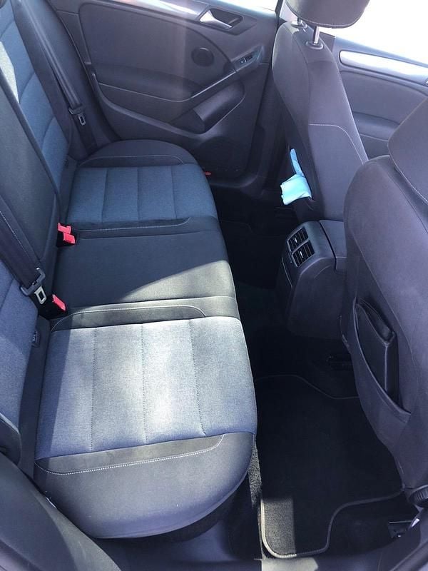 Gebraucht VW Golf VI 105 PS (77 kW) 2011 Grün Kleinwagen