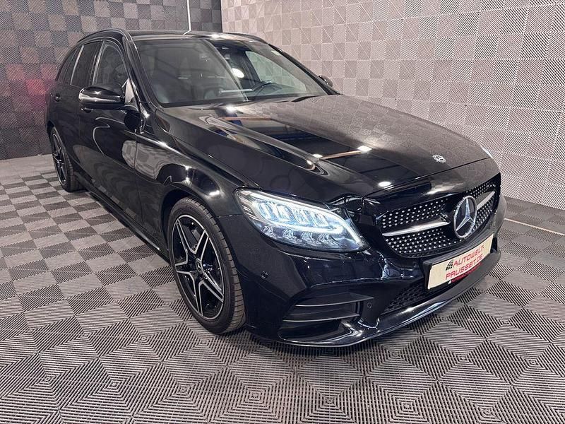 Schwarz Gebraucht 2019 Mercedes C300 AMG Limousine | 29.940 € (Fairer Preis) - Bild 1/4