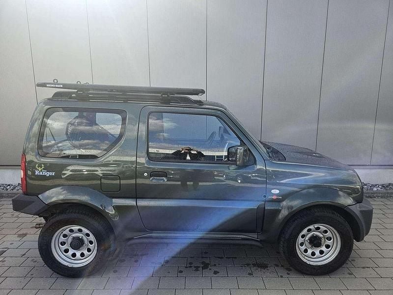 Gebraucht Suzuki Jimny Comfort 86 PS (63 kW) 2017 Grün SUV