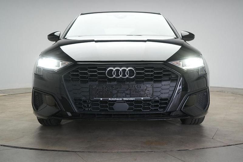 Gebraucht Audi A3 Sport 150 PS (110 kW) 2022 Schwarz Limousine