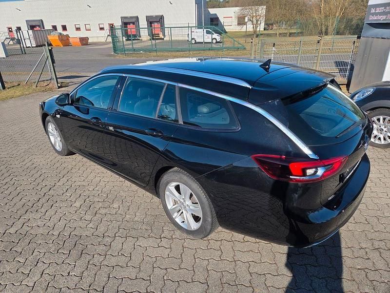 Gebraucht Opel Insignia Elegance 174 PS (127 kW) 2021 Schwarz Kombi