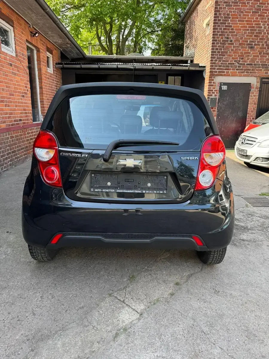 Gebraucht Chevrolet Spark 68 PS (50 kW) 2014 Schwarz Kleinwagen