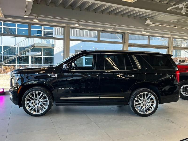 Neu GMC Yukon 420 PS (308 kW) 2026 Schwarz SUV