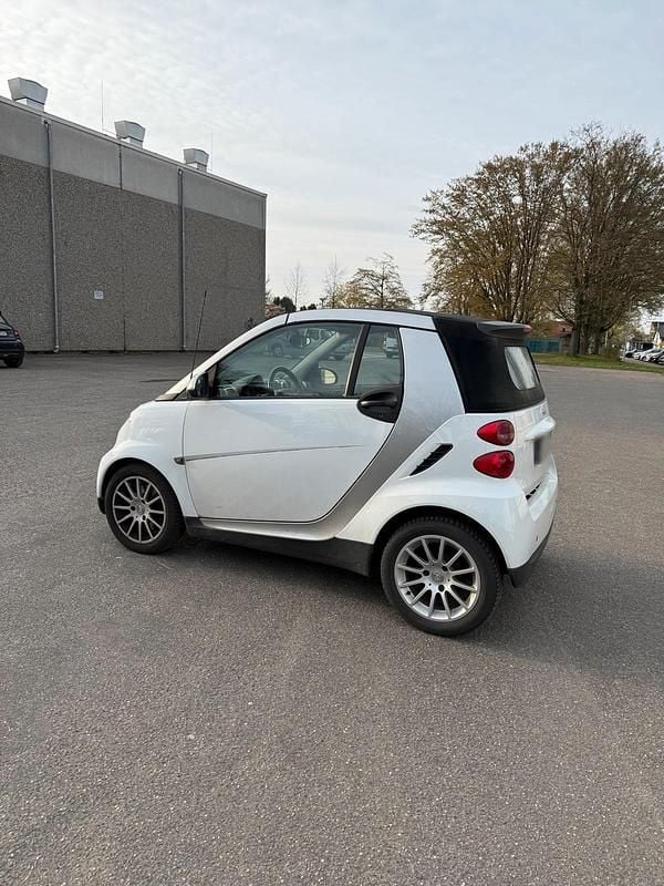 Gebraucht Smart ForTwo Cabrio 71 PS (52 kW) 2010 Weiß Cabrio