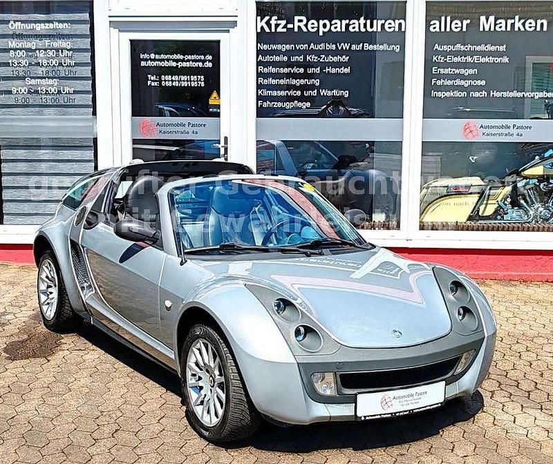 Silber Gebraucht 2003 Smart Roadster Cabrio | 5.996 € (Teuer) - Bild 1/4