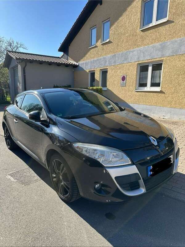 Schwarz Gebraucht 2009 Renault Mégane Coupé Luxe Coupé | 5.800 € (Fairer Preis) - Bild 1/4