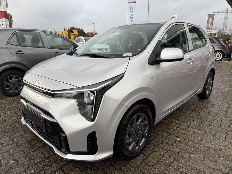 Sparklingsilber metallic Neu 2024 Kia Picanto Vision Kleinwagen | 15.860 € (Fairer Preis) - Bild 1/4