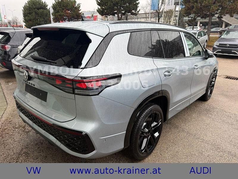 Neu VW Tayron R-line 193 PS (141 kW) 2025 Silber SUV