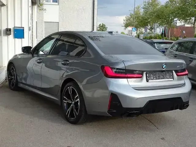 Używany BMW M340 Performance 340 KM (250 kW) 2023 Szary Sedan/Limuzyna