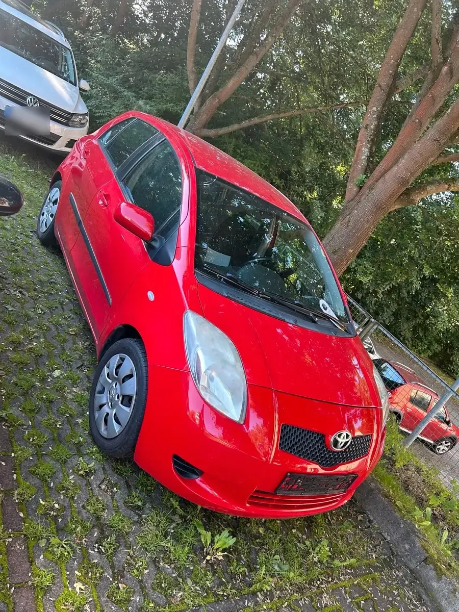Gebraucht Toyota Yaris 87 PS (63 kW) 2007 Rot Kleinwagen