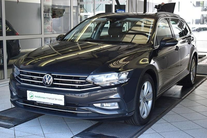 Grau Gebraucht 2021 VW Passat Business Kombi | 22.280 € (Guter Preis) - Bild 1/4