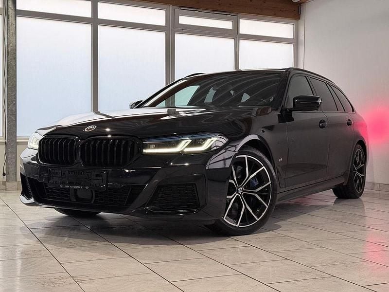 Schwarz Gebraucht 2022 BMW 540 M Sport Limousine | 41.990 € (Fairer Preis) - Bild 1/4