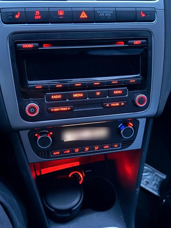 Gebraucht VW Polo 60 PS (44 kW) 2013 Grau Kleinwagen