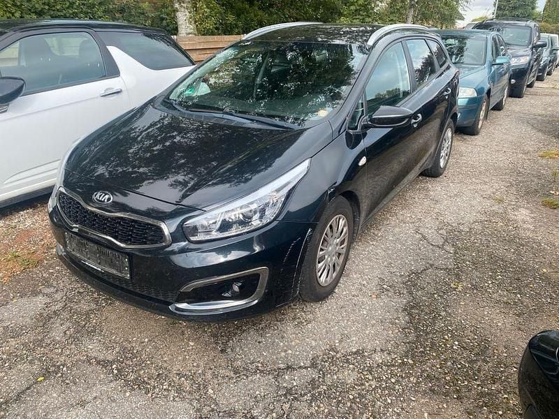 Gebraucht Kia Ceed Sportswagon Platinum Edition 136 PS (100 kW) 2017 Schwarz Kombi