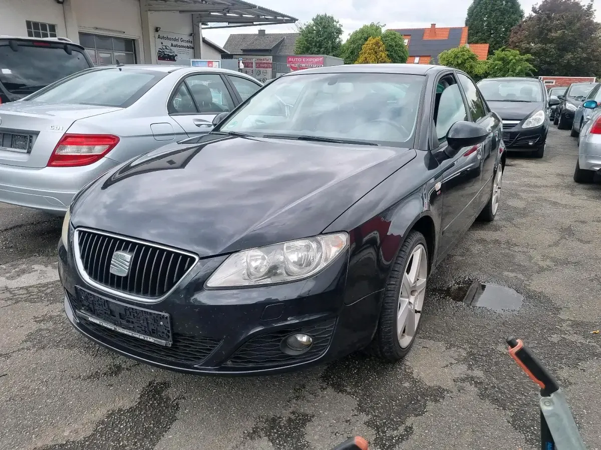 Gebraucht Seat Exeo 140 PS (102 kW) 2009 Schwarz Limousine