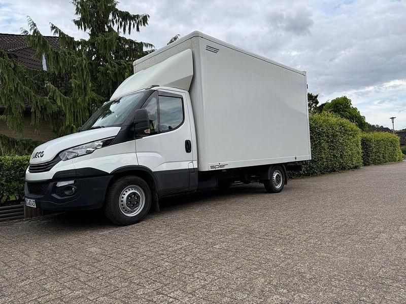 Gebraucht Iveco Daily 156 PS (114 kW) 2019 Weiß