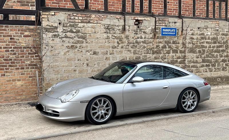 Silber Gebraucht 2002 Porsche 996 Cabrio | 36.580 € (Fairer Preis) - Bild 1/4
