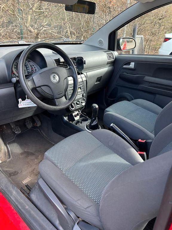 Second-hand VW Fox 54 CP (39 kW) 2008 Roșu Hatchback
