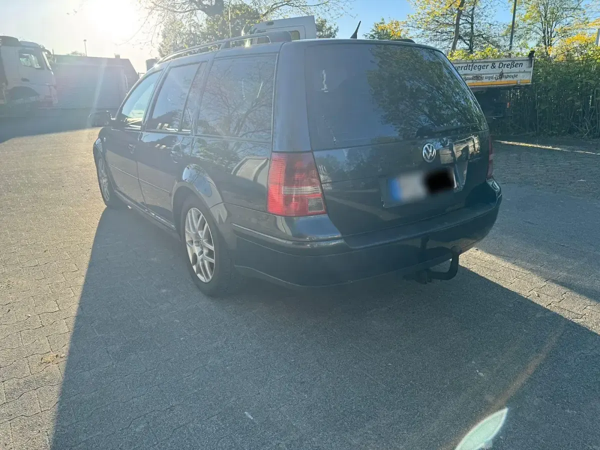 Gebraucht VW Golf IV Pacific 131 PS (96 kW) 2005 Grau Kombi