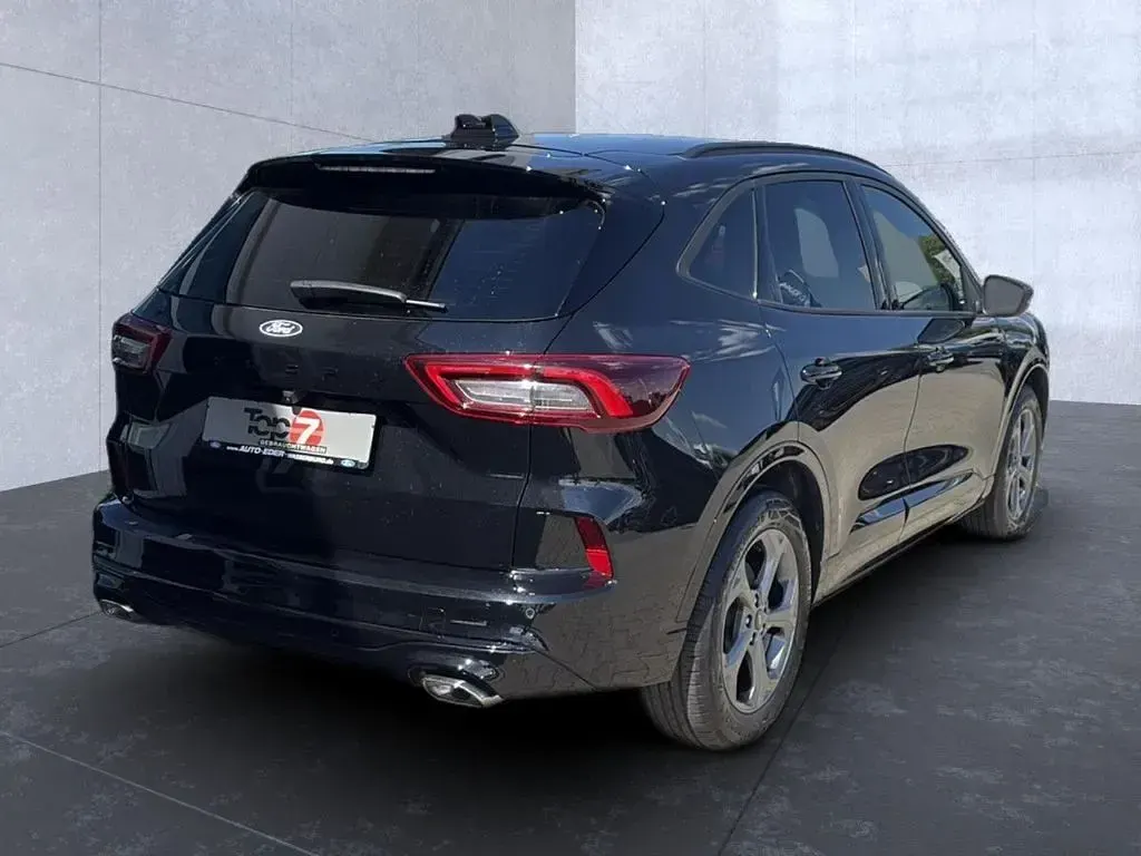 Gebraucht Ford Kuga ST-Line 186 PS (136 kW) 2025 Obsidianschwarz metallic (metallic) SUV