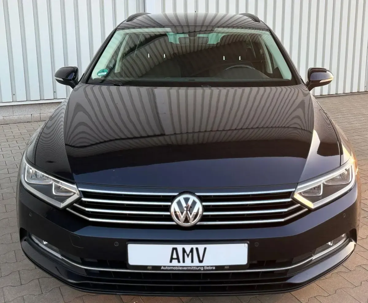 Gebraucht VW Passat Comfortline 150 PS (110 kW) 2016 Schwarz Kombi