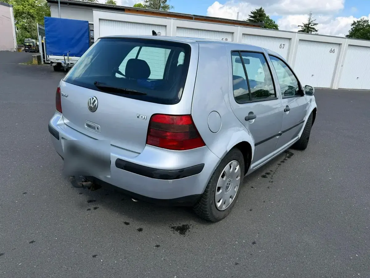 Gebraucht VW Golf IV 101 PS (74 kW) 2001 Silber Limousine
