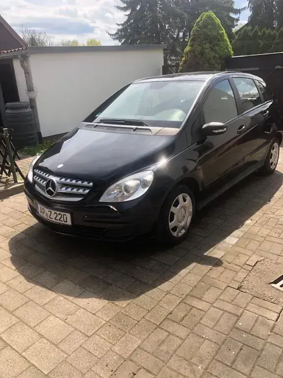 Gebraucht Mercedes B180 109 PS (80 kW) 2007 Schwarz Van / Kleinbus