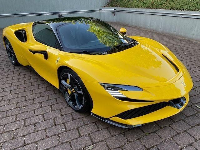 Gebraucht Ferrari SF90 2024 Gelb