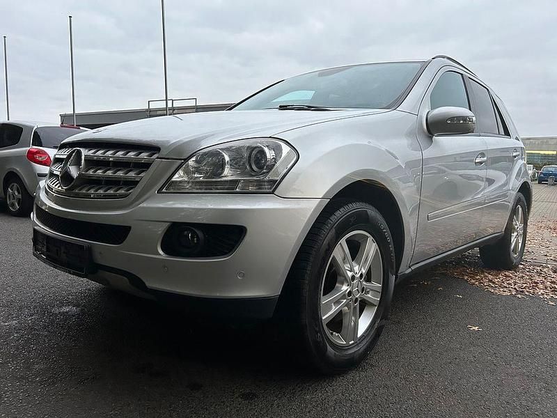 Gebraucht Mercedes ML280 190 PS (139 kW) 2007 Silber SUV