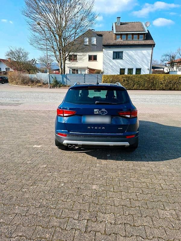 Usata Seat Ateca 190 CV (139 kW) 2017 Blu SUV