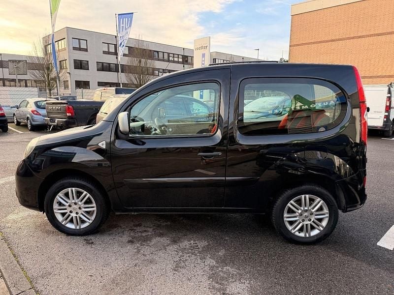 Gebraucht Renault Kangoo 106 PS (77 kW) 2009 Schwarz Limousine