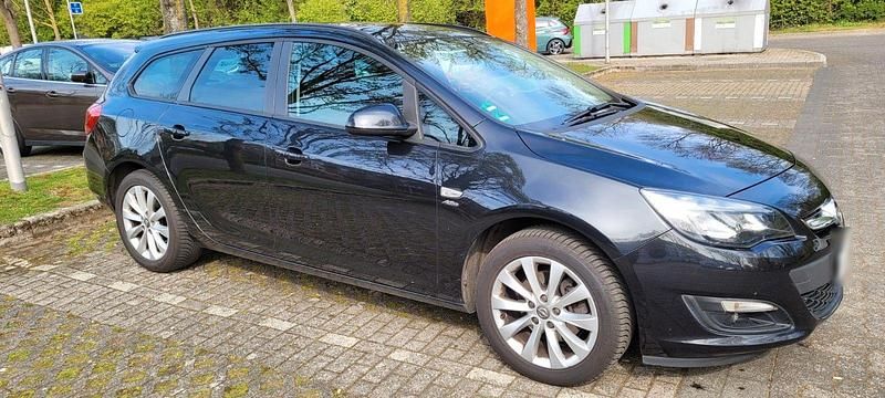 Gebraucht Opel Astra Active 165 PS (121 kW) 2013 Schwarz Kombi