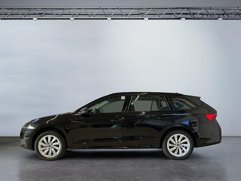 Neu Skoda Octavia Selection 150 PS (110 kW) 2025 Schwarzmagic perleffekt Kombi