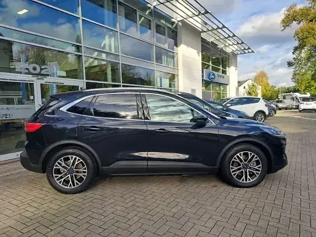 Gebraucht Ford Kuga Titanium 225 PS (165 kW) 2020 Schwarz SUV