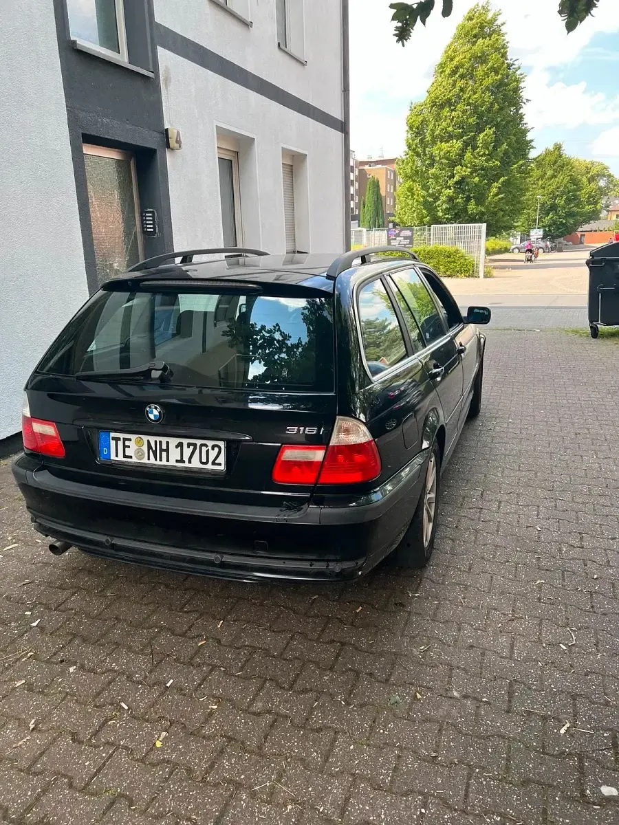 Gebraucht BMW 316 116 PS (85 kW) 2006 Schwarz Kombi